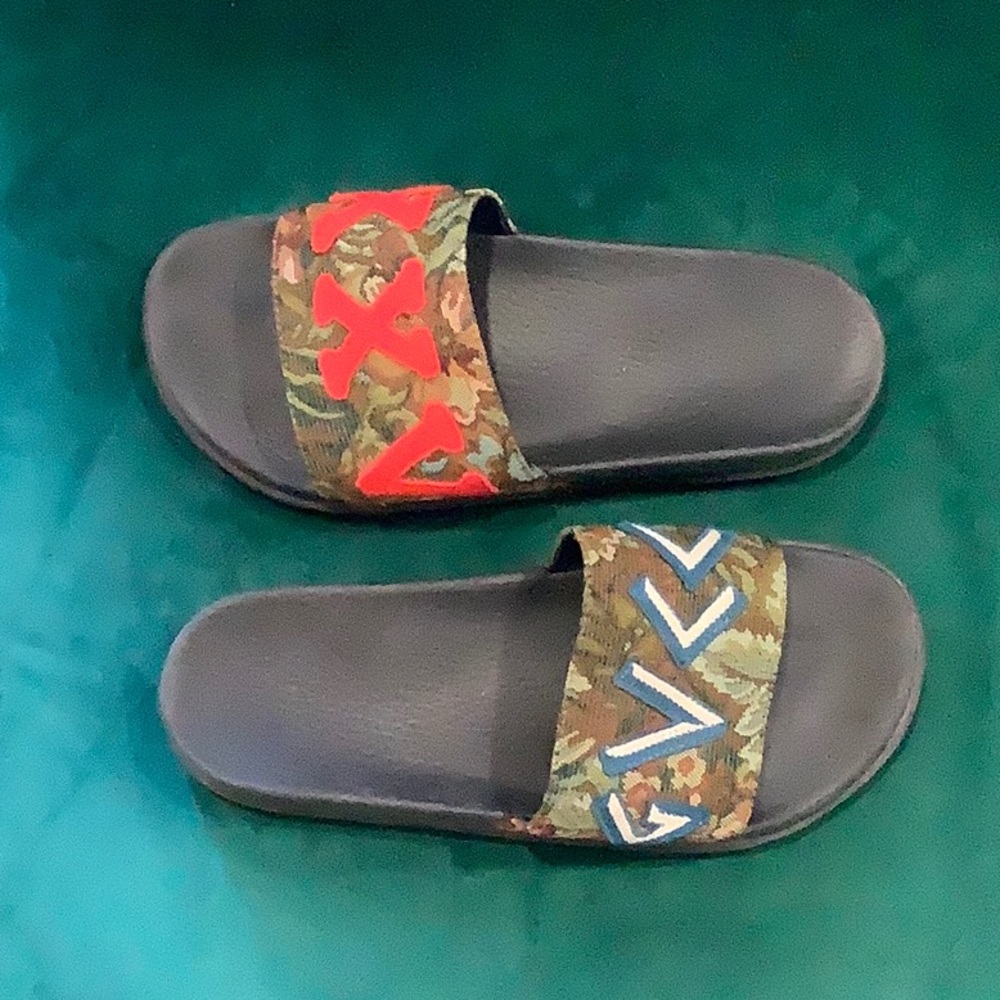 Gucci Logo Brocade “Xxv” Slides Gem
